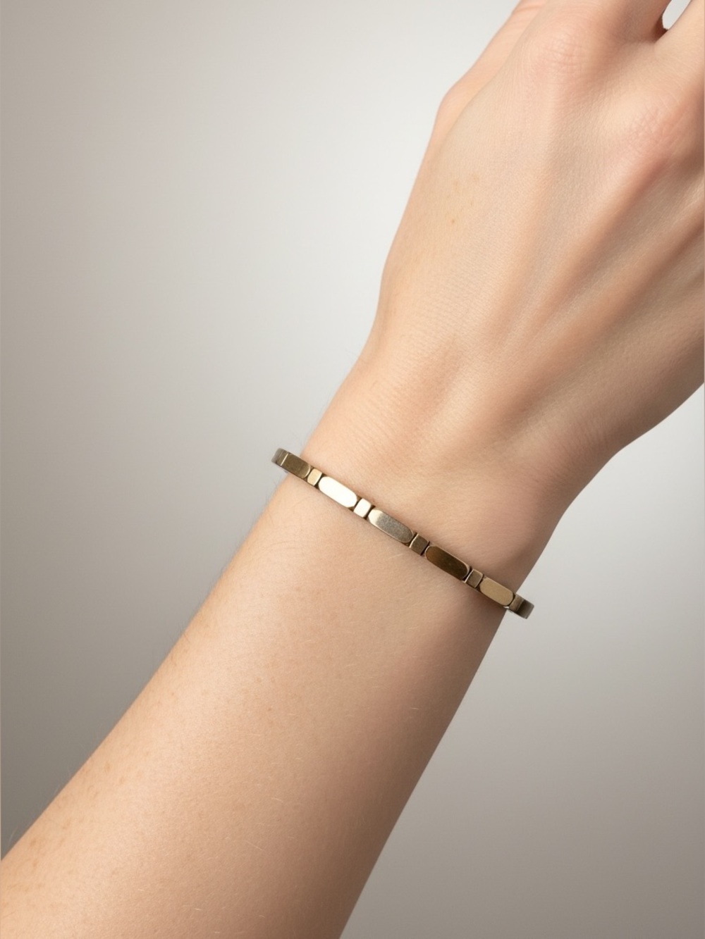 JONATHAN NEZ 14K Gold & Sterling Silver Vintage Navaho Artisan Bracelet - Picture 8 of 14
